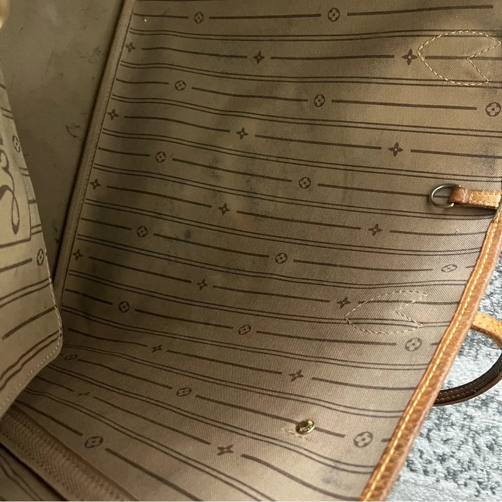 Louis Vuitton monogram coated canvas MM classic neverfull tote